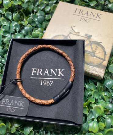 Frank: Pulsera en piel color marrón 7FB-0634-21