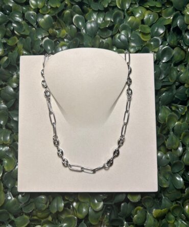 Acenttum: Collar unisex en tono plateado NK-96