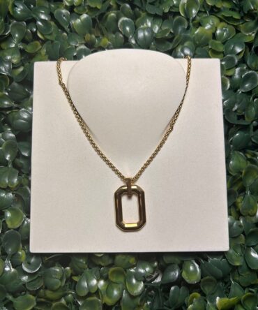 Acenttum: Collar unisex en tono dorado NK-156