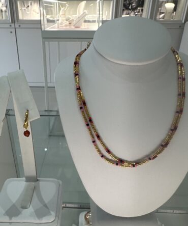 C088: VARIEDAD DE COLLARES EN TONALIDADES TIERRA