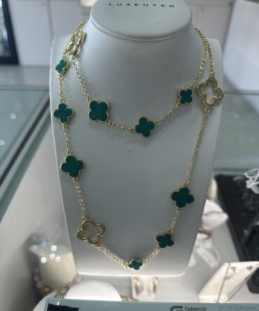 Carolina: Collar dorado con flores verdes CL2