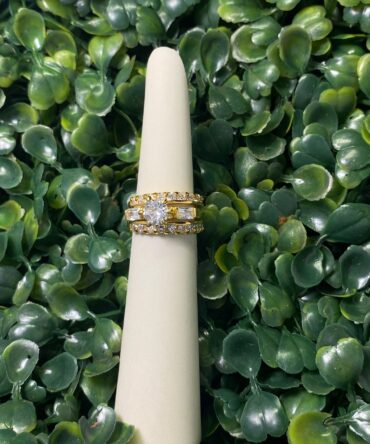 Aesthetic:  Aro de matrimonio en tono dorado GKL-687