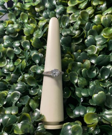 Aesthetic:  Aro de matrimonio en tono plateado R2275