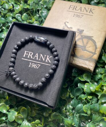 Frank: Pulsera en piedra volcánica negra 7FB-0474