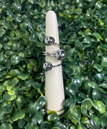 Aesthetic:  Sortija plateada Z79