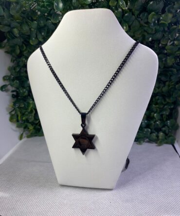 Classic of NY: Cadena negra con dije de estrella SL-7335