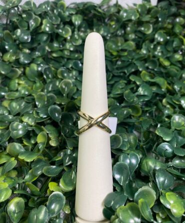 Aesthetic:  Sortija dorada Z68