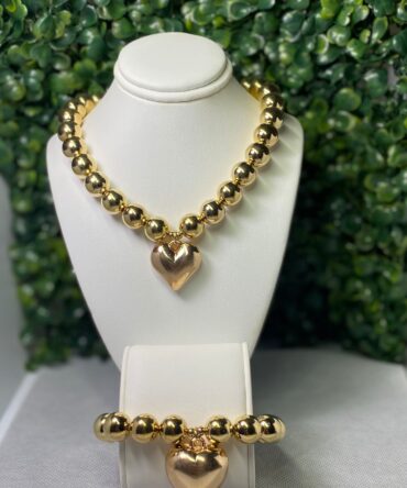 Aesthetic: Set dorado de pulsera y collar con dije de corazón Z13