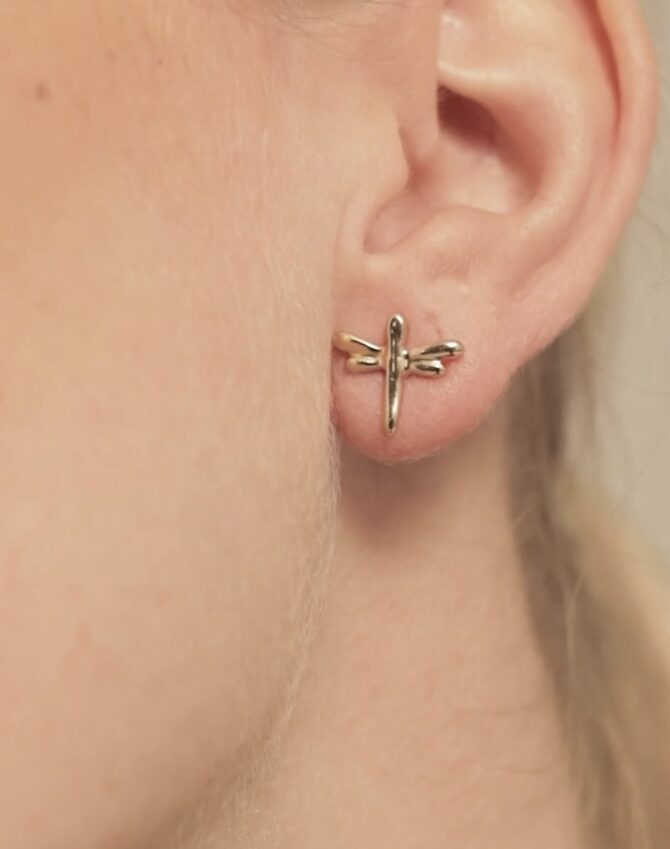UNO DE 50: Dragonfly Single Stud Earring