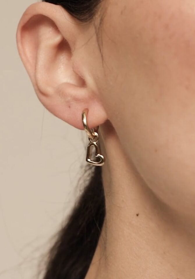 UNO DE 50: Heart Single Hoop Charm