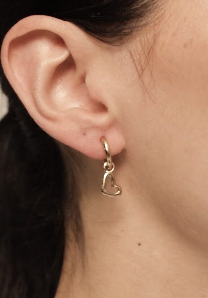 UNO DE 50: Heart Single Hoop Charm