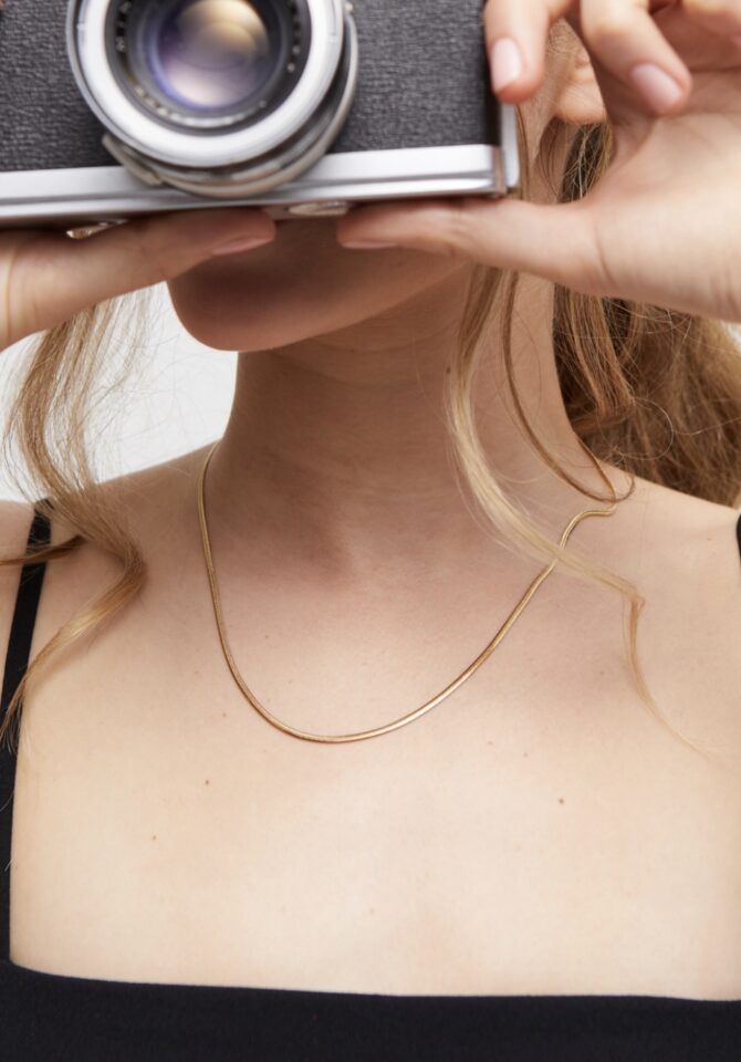 UNO DE 50: Flat chain charm necklace