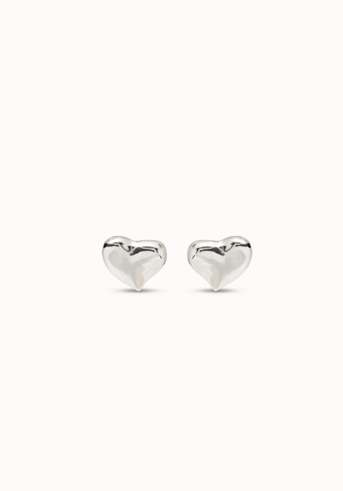 UNO DE 50: Stud earrings with heart shape