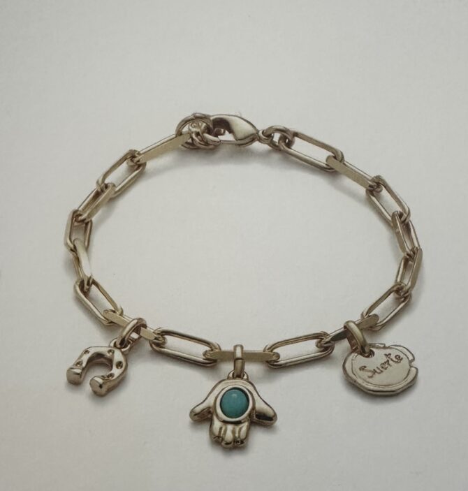 Uno de 50 Pulsera con eslabones de la suerte dorada (L)